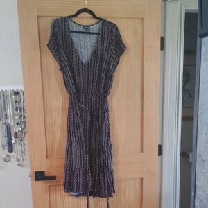 Torrid 2x Black and White Wrap Midi Dress with Cap Sleeves, Center Drawstring